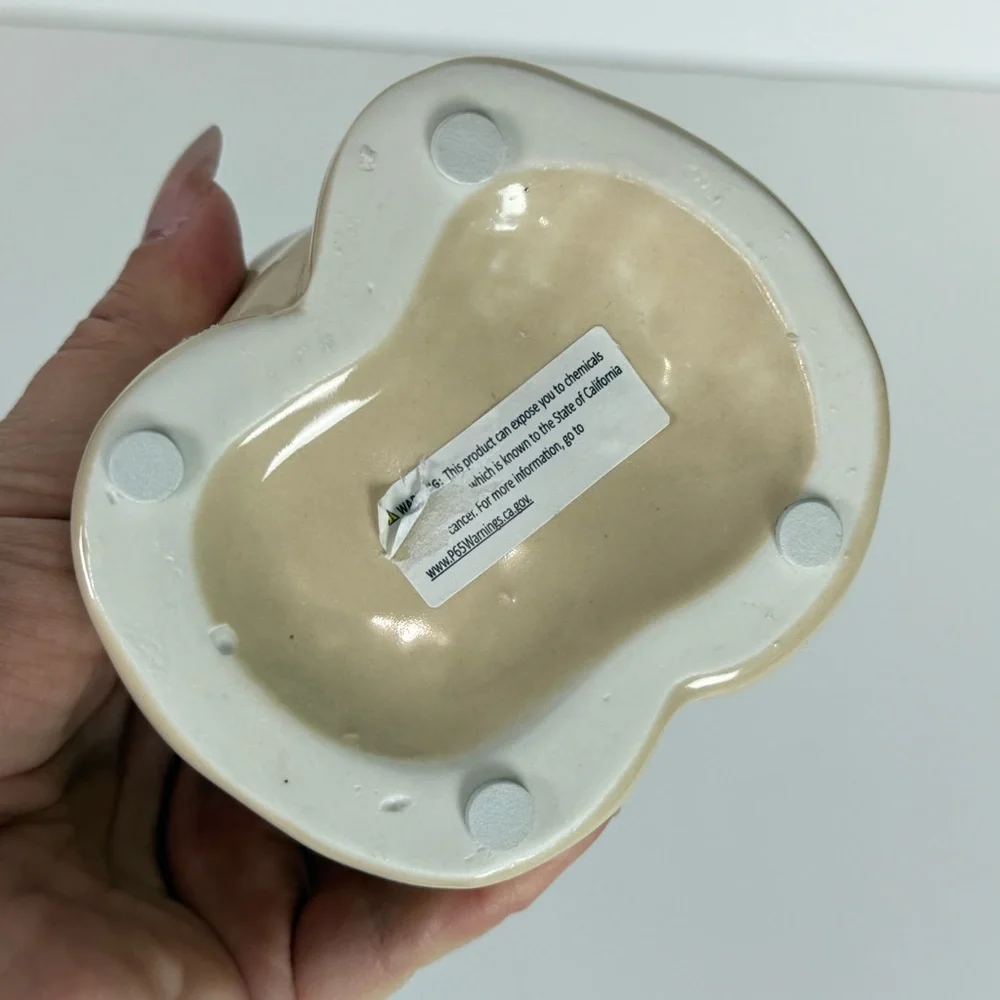 Modern Cream Ceramic Women's Body Nude Stem Vase - Picture 6 of 8